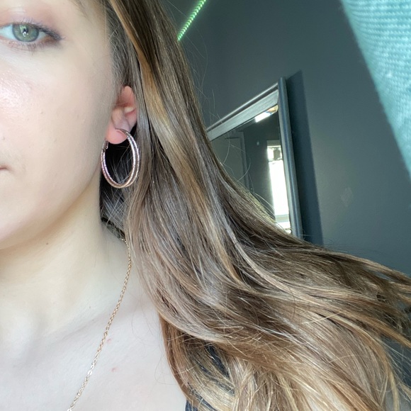 Hoop earrings - Picture 10 of 12